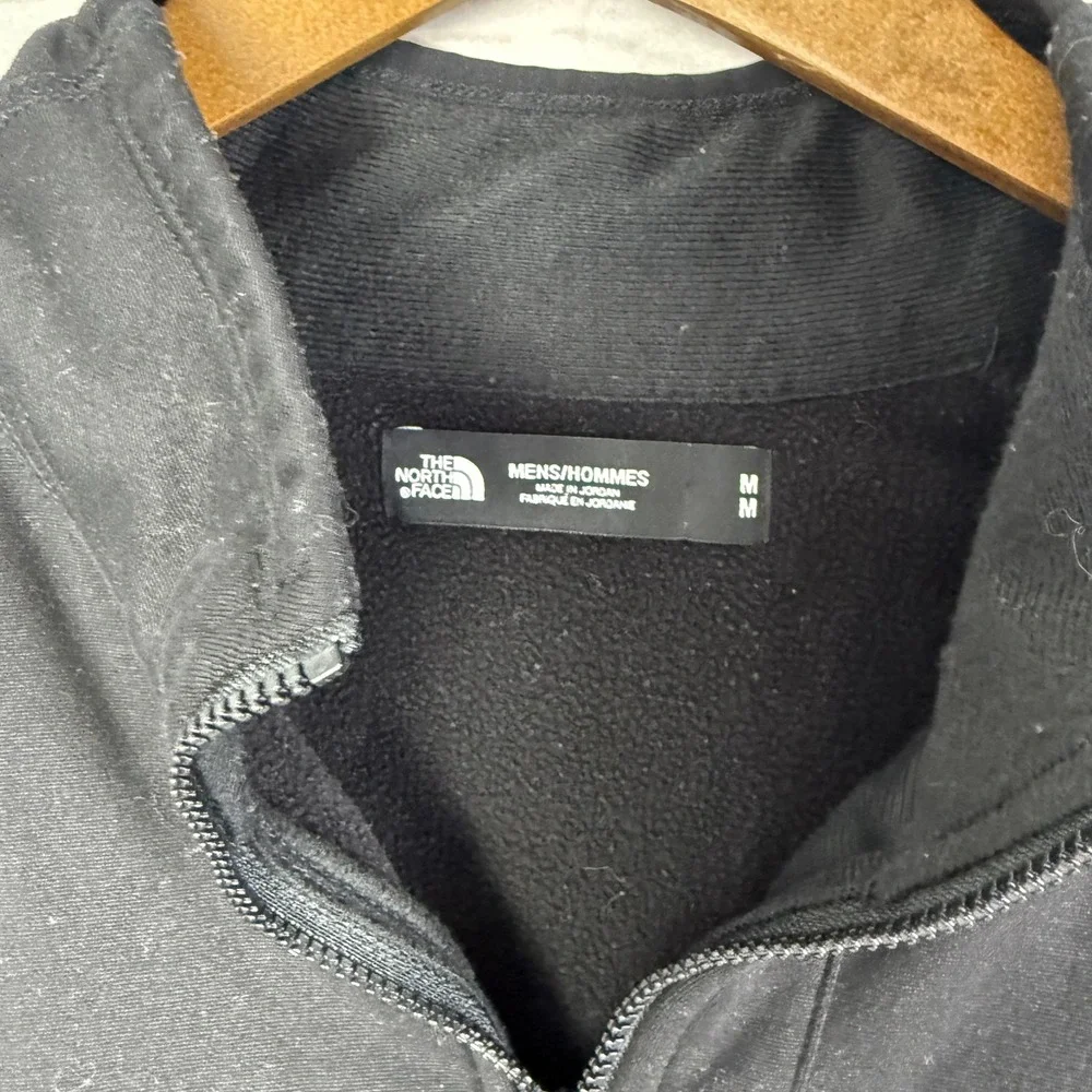 The North Face sleek quarter